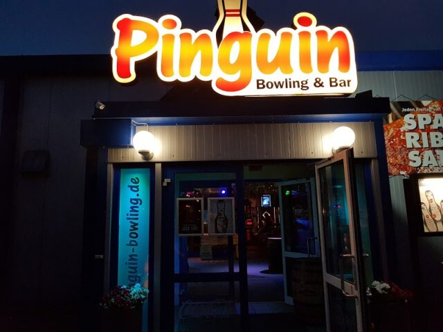 Pinguin Bowling