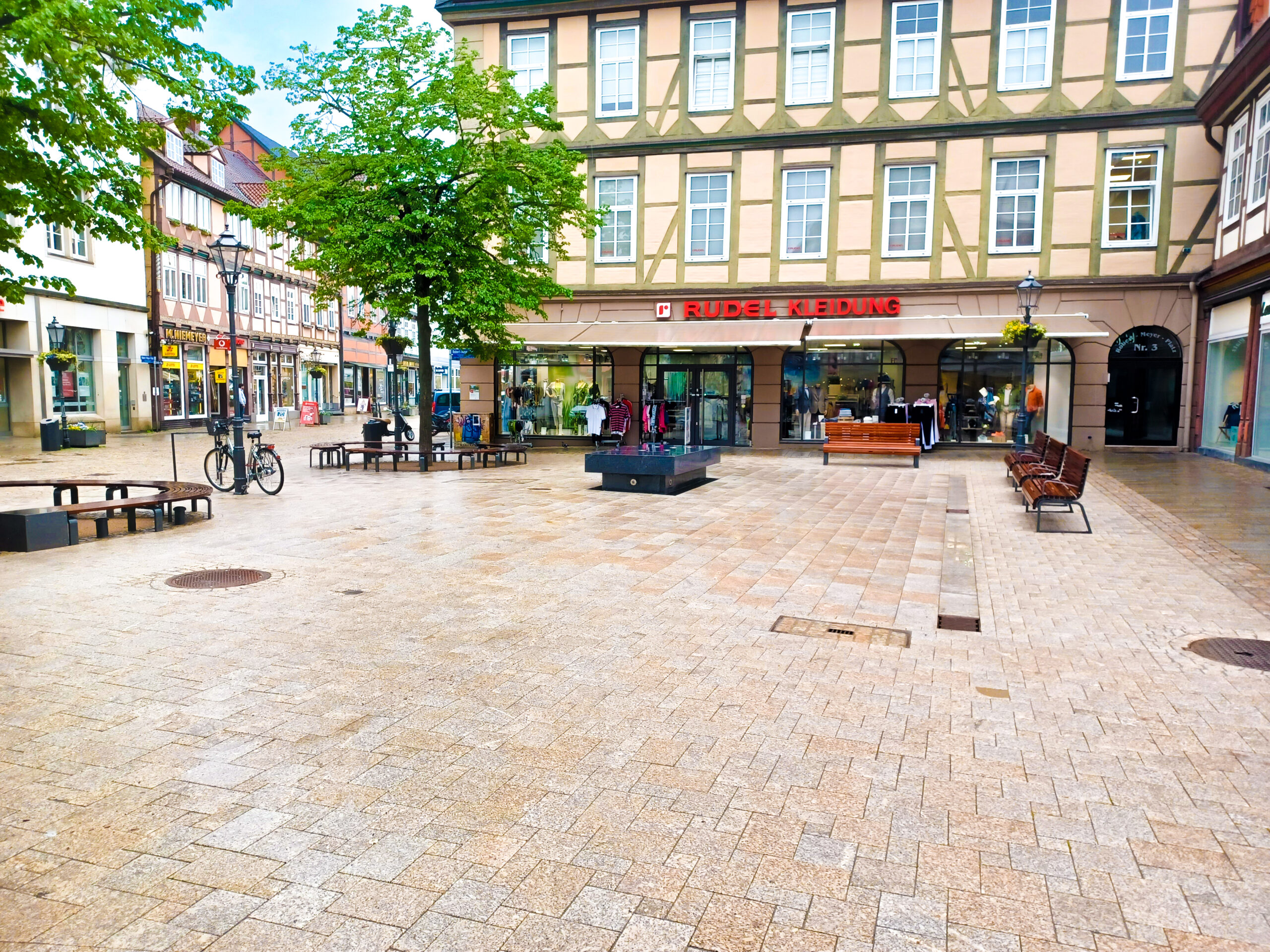 Robert-Meyer-Platz