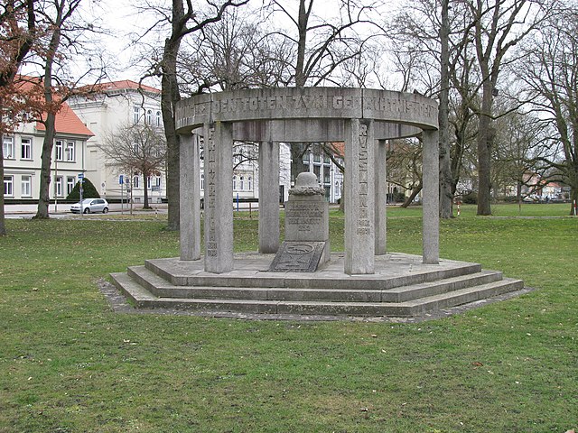 Kriegerdenkmal in der Triftanlage